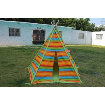 条纹帆布圆锥形帐篷和木杆儿童帐篷