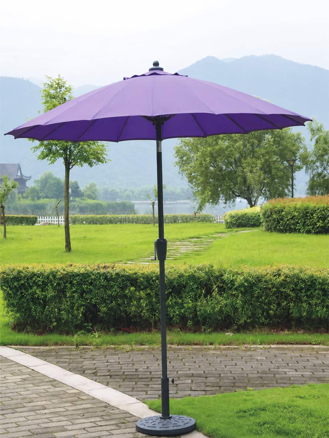 Custom 2.7m Patio Umbrella with 18 Fiberglass Ribs, Crank and Tilt Custom 2.7m Patio Umbrella with 18 Fiberglass Ribs, Crank and Tilt